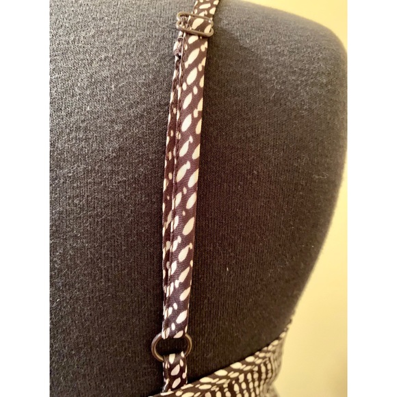 Ann Taylor Spaghetti Strap V-Neck Empire Cut Top - Picture 5 of 8